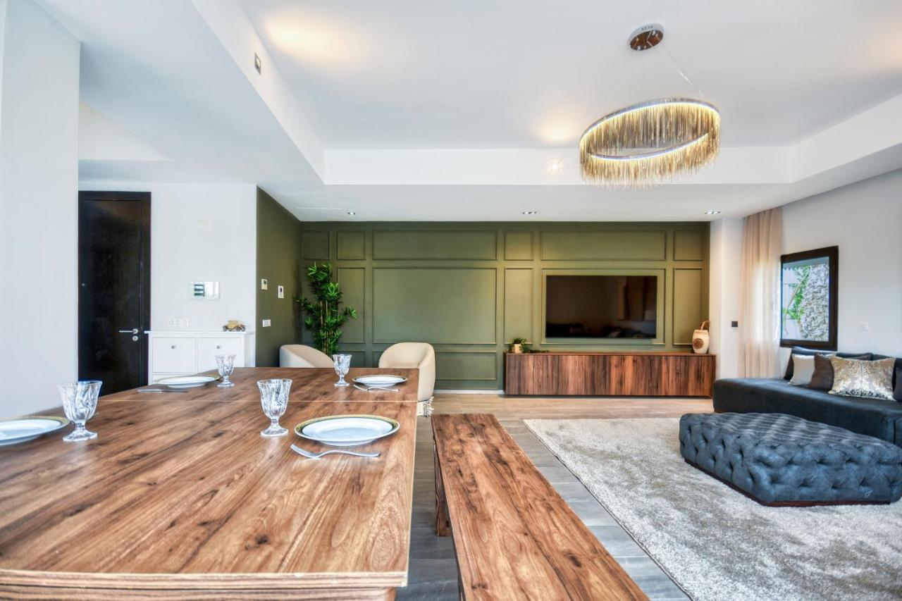 Theme - - Luxury - 10 Px